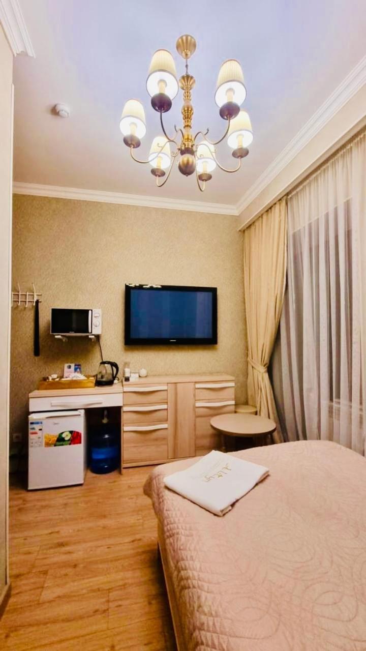 Altyn Aparthotel Astana Ngoại thất bức ảnh